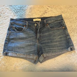 Gap Size 28 women’s shorts